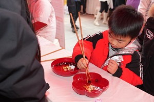 “百米小巷”人潮涌動!瑞方人力助力2025年武侯區春風行動專場招聘會“開門紅” 第8張 “百米小巷”人潮涌動!瑞方人力助力2025年武侯區春風行動專場招聘會“開門紅” 第8張